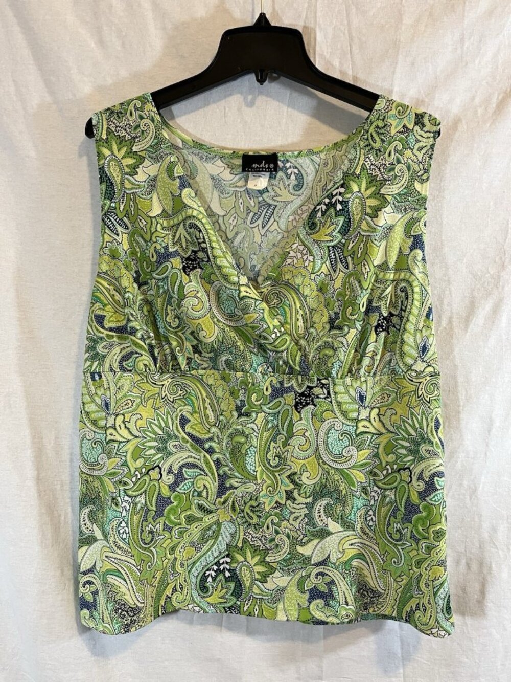 MDS California Women’s 1X Green Paisley Sleeveless Blouse
